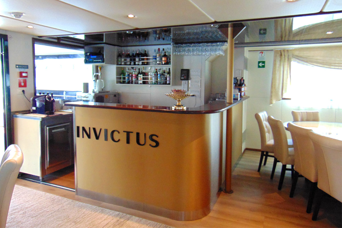 MS Invictus-9